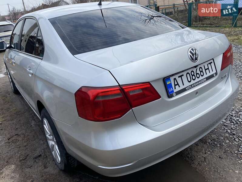 Седан Volkswagen Jetta 2014 в Шепетовке