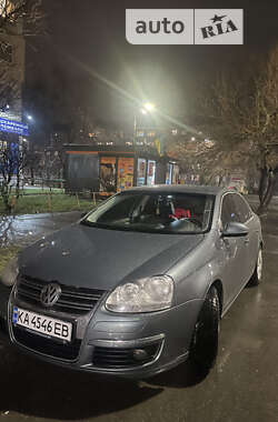 Седан Volkswagen Jetta 2006 в Києві