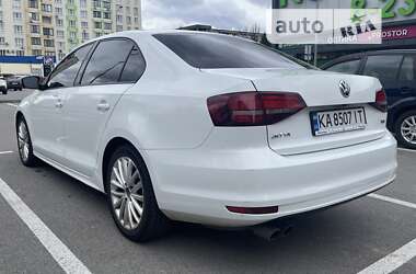 Седан Volkswagen Jetta 2016 в Вишневому
