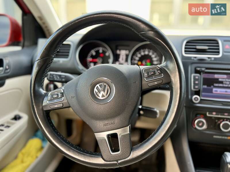 Універсал Volkswagen Jetta 2013 в Мукачевому