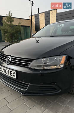 Седан Volkswagen Jetta 2011 в 