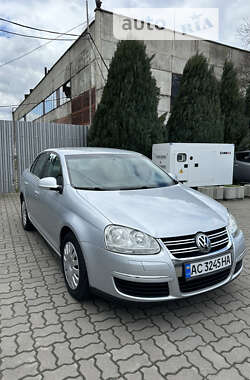 Седан Volkswagen Jetta 2006 в Луцке