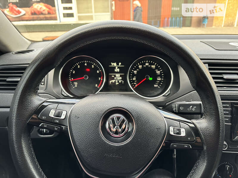 Volkswagen Jetta 2016