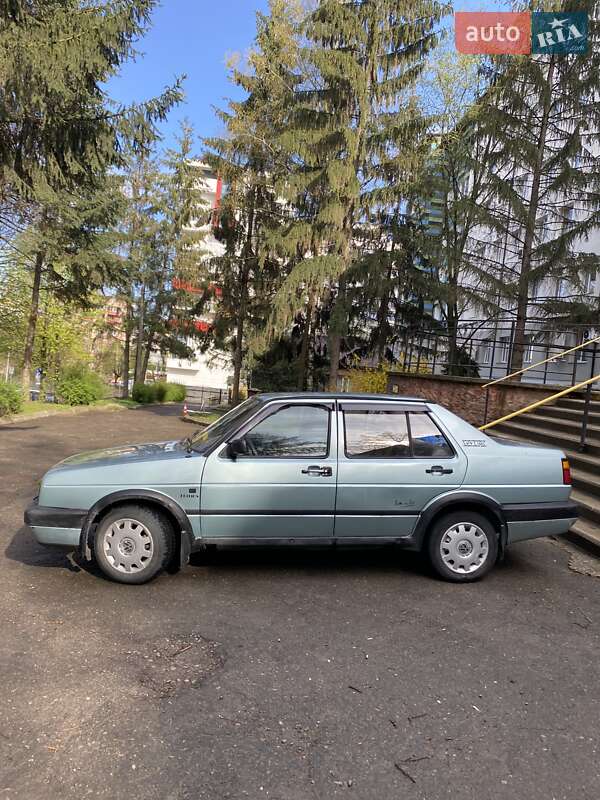 Седан Volkswagen Jetta 1990 в Черновцах