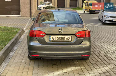 Седан Volkswagen Jetta 2012 в Ивано-Франковске
