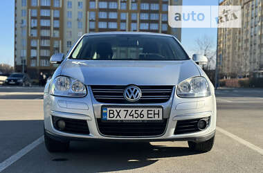 Универсал Volkswagen Jetta 2007 в Вишневом