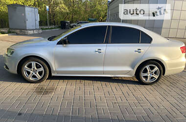 Седан Volkswagen Jetta 2013 в Киеве