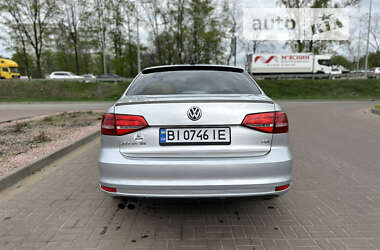 Седан Volkswagen Jetta 2014 в 