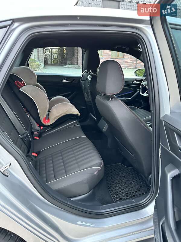 Седан Volkswagen Jetta 2019 в Гадяче