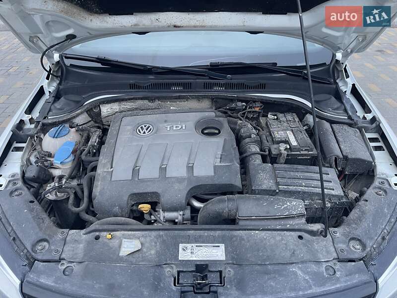 Седан Volkswagen Jetta 2016 в Виннице