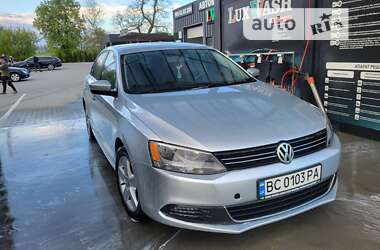 Седан Volkswagen Jetta 2013 в Яворове