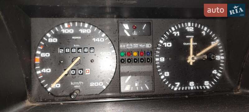 Седан Volkswagen Jetta 1989 в Ромнах