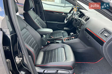 Седан Volkswagen Jetta 2015 в 