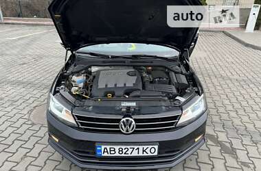 Седан Volkswagen Jetta 2016 в Вінниці