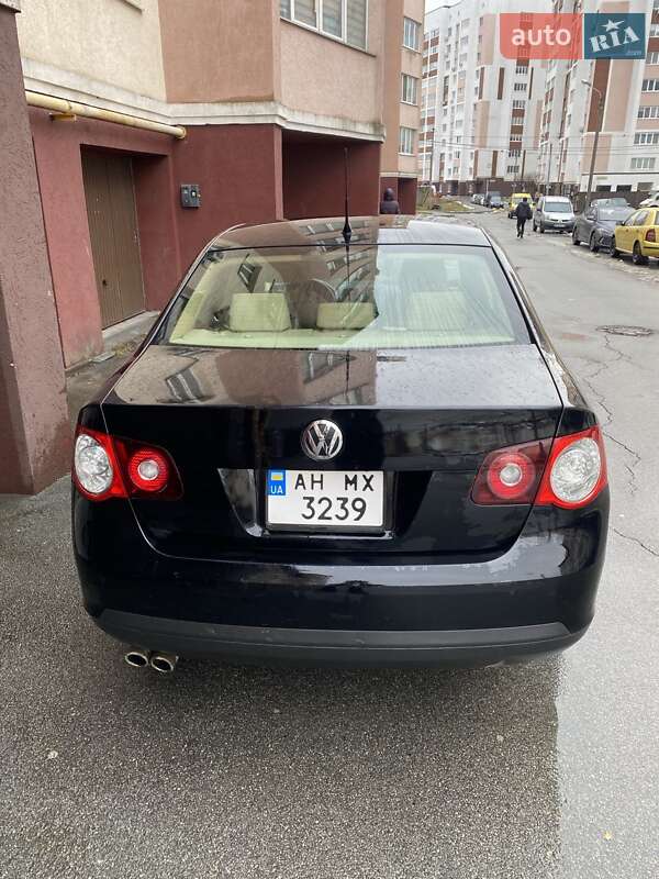Седан Volkswagen Jetta 2009 в Киеве