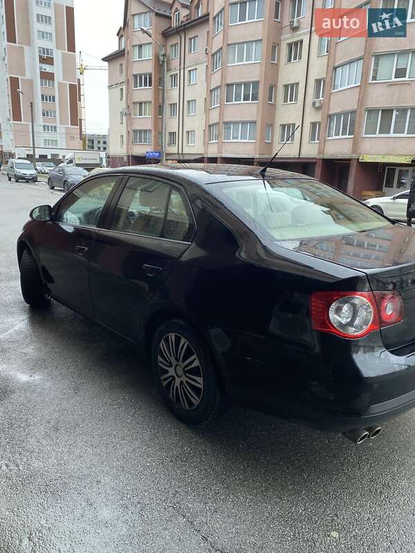 Седан Volkswagen Jetta 2009 в Киеве