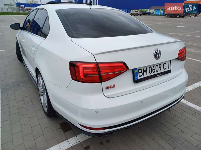 Седан Volkswagen Jetta 2016 в Тернополе