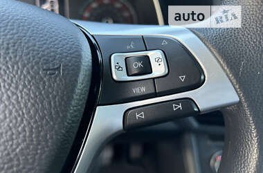 Седан Volkswagen Jetta 2021 в 