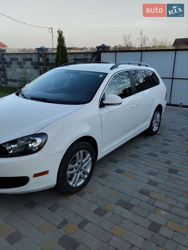 Универсал Volkswagen Jetta 2013 в Ровно
