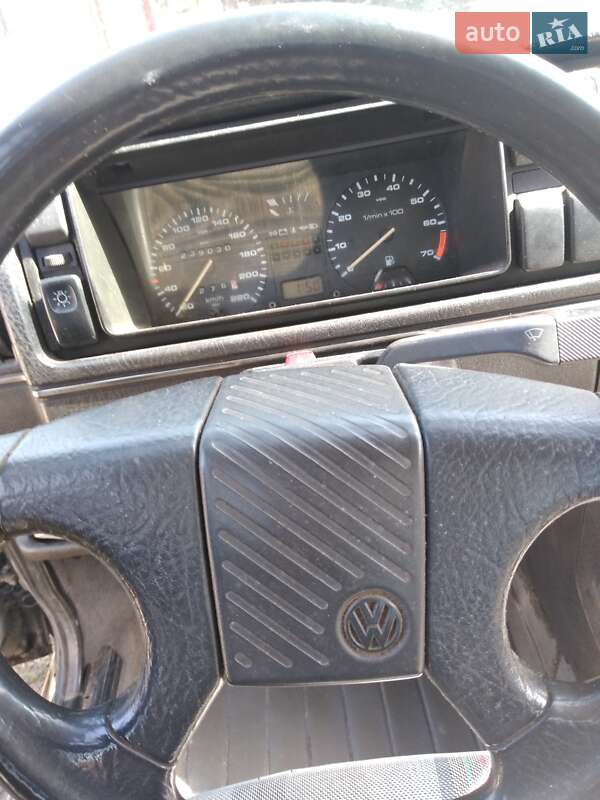 Седан Volkswagen Jetta 1990 в Камне-Каширском