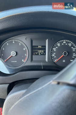 Седан Volkswagen Jetta 2013 в Недригайлове