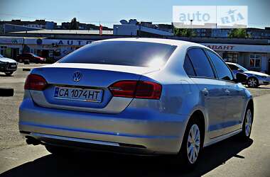 Седан Volkswagen Jetta 2014 в Черкасах