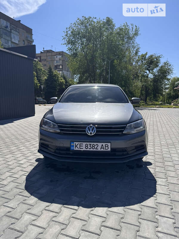 Седан Volkswagen Jetta 2015 в Кривом Роге