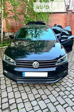 Седан Volkswagen Jetta 2016 в Києві