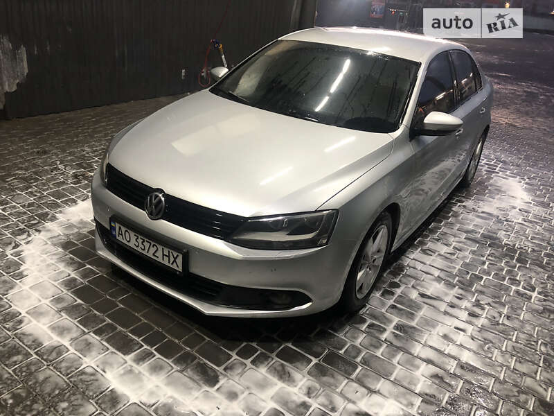 Седан Volkswagen Jetta 2011 в Іршаві