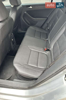 Седан Volkswagen Jetta 2011 в Одессе