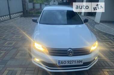 Седан Volkswagen Jetta 2015 в Рахові