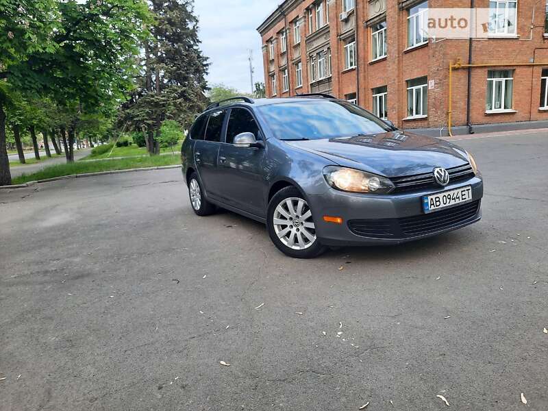 Універсал Volkswagen Jetta 2013 в Києві