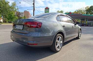 Седан Volkswagen Jetta 2015 в Сумах