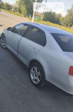 Седан Volkswagen Jetta 2006 в Кривом Роге