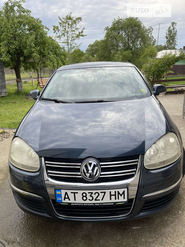 Седан Volkswagen Jetta 2006 в Рожнятове