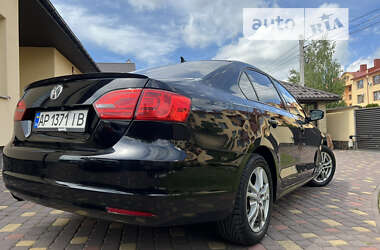 Седан Volkswagen Jetta 2014 в Львове