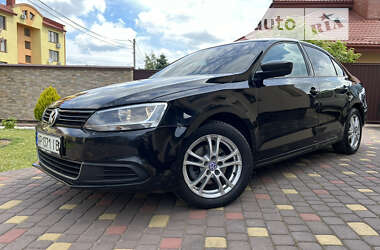 Седан Volkswagen Jetta 2014 в Львове