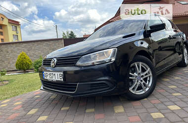 Седан Volkswagen Jetta 2014 в Львове