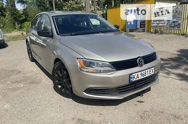 Седан Volkswagen Jetta 2014 в Києві