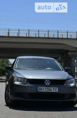 Седан Volkswagen Jetta 2013 в Одесі
