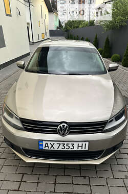 Седан Volkswagen Jetta 2012 в Хмельницком