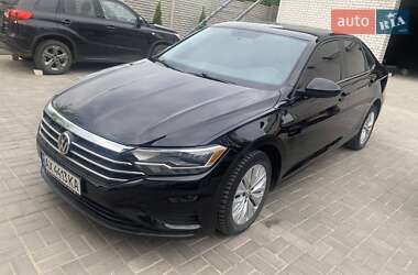 Седан Volkswagen Jetta 2018 в 