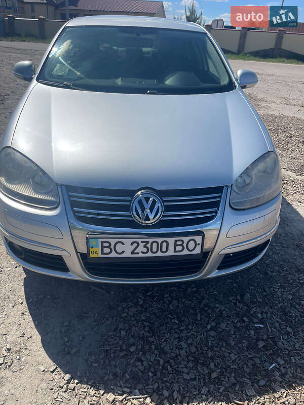 Седан Volkswagen Jetta 2007 в Львове