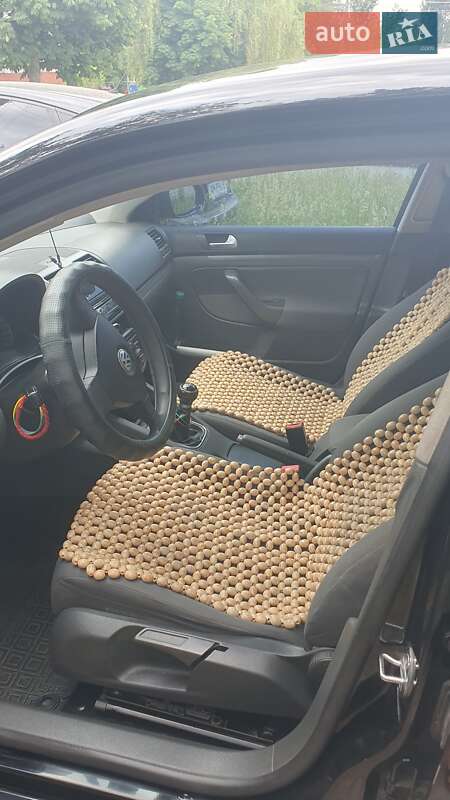 Седан Volkswagen Jetta 2006 в Житомирі