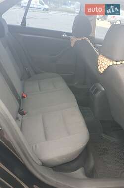 Седан Volkswagen Jetta 2006 в 