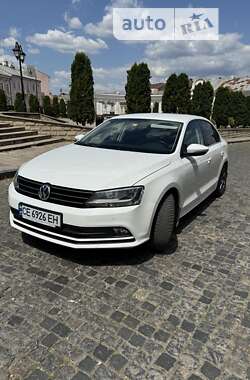 Седан Volkswagen Jetta 2016 в Черновцах