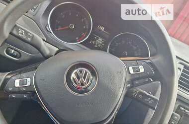 Седан Volkswagen Jetta 2015 в Кривому Розі