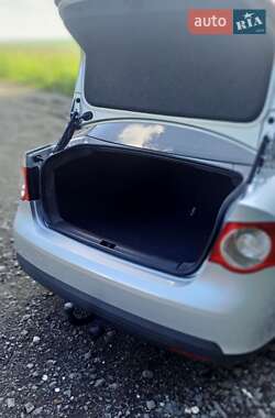 Седан Volkswagen Jetta 2006 в 
