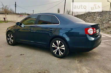 Седан Volkswagen Jetta 2007 в Кременчуці