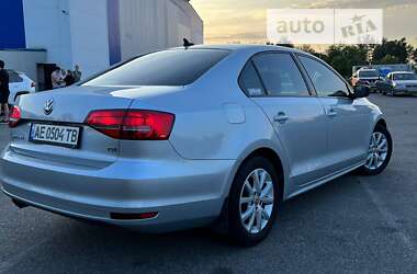 Седан Volkswagen Jetta 2014 в Дніпрі